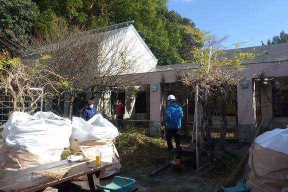 http://www.kurokinet.co.jp/kensetsu_csr/volunteer_20211127-03.JPG